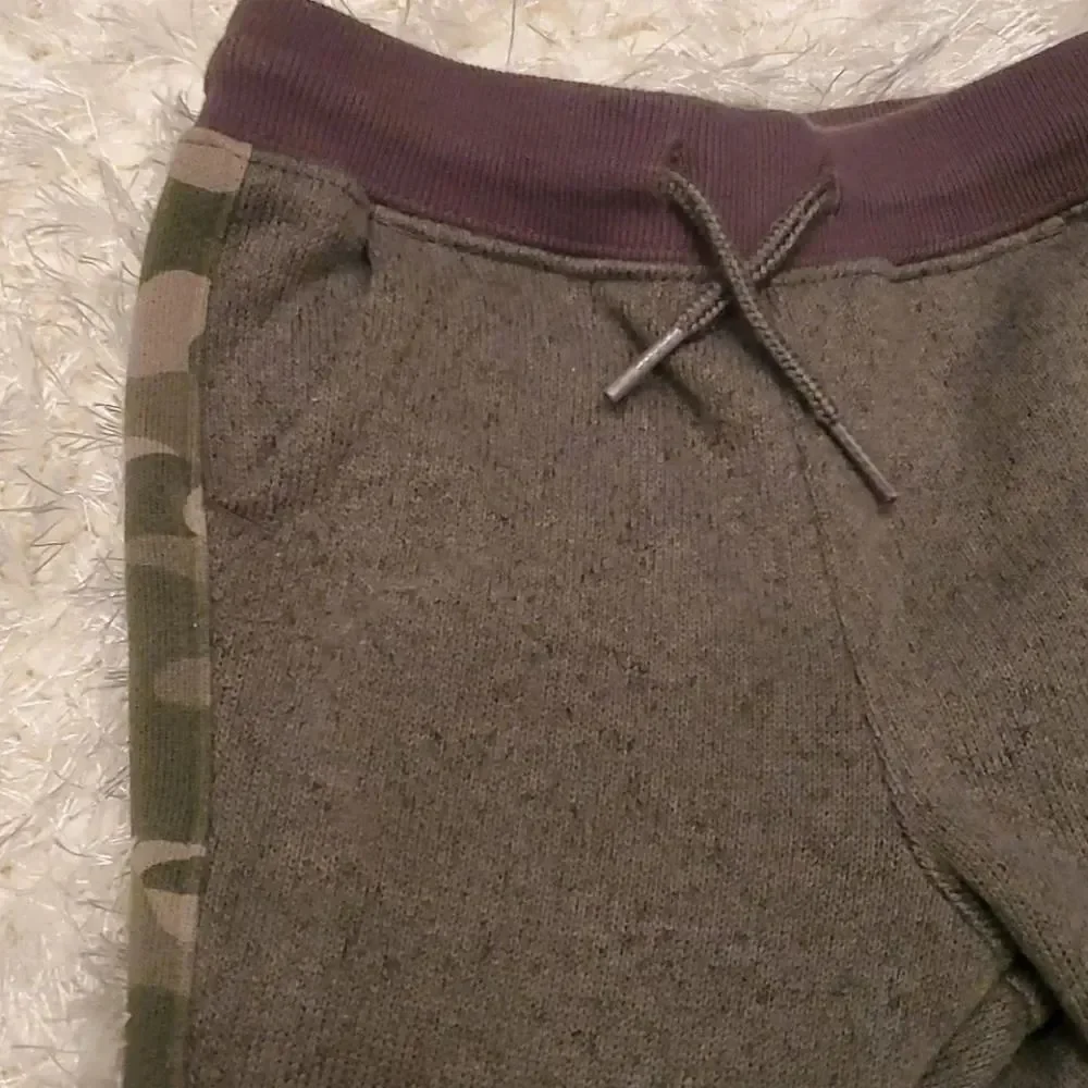 9-12 months Osh Kosh boys sweat pants army